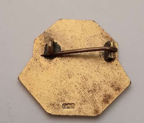 ** WW2 : South African  TOCH War Services Badge (S.A. Mint Marked).**