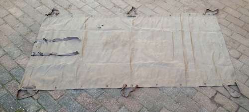 ** Border War:  1978  S.A.P / SADF  Nutria Brown Groundsheet w/ Spring Clips (1,8 m x 0,9 m).**