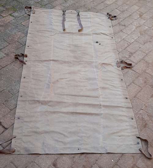** Border War:  1978  S.A.P / SADF  Nutria Brown Groundsheet w/ Spring Clips (1,8 m x 0,9 m).**