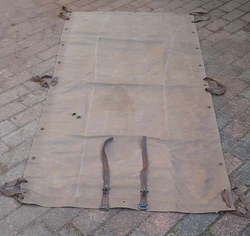 ** Border War:  1978  S.A.P / SADF  Nutria Brown Groundsheet w/ Spring Clips (1,8 m x 0,9 m).**