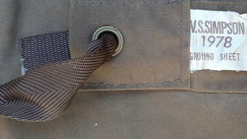 ** Border War:  1978  S.A.P / SADF  Nutria Brown Groundsheet w/ Spring Clips (1,8 m x 0,9 m).**