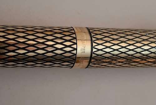 ** SHEAFFER 14KT Gold-Filled Casing and 14KT Gold (585) Nib Fountain Pen.**