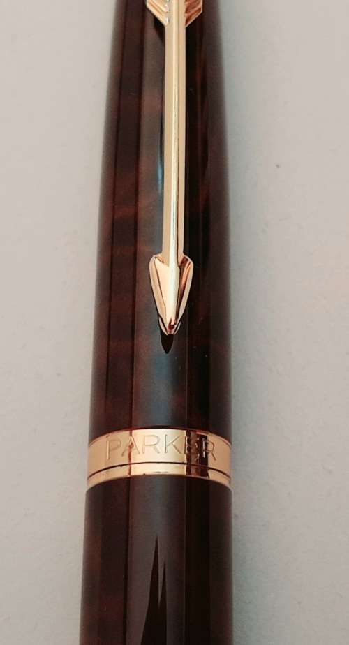 ** Vintage `Tortoise Shell` Parker Pen w/ 14K Gold Nib (585) and Case **