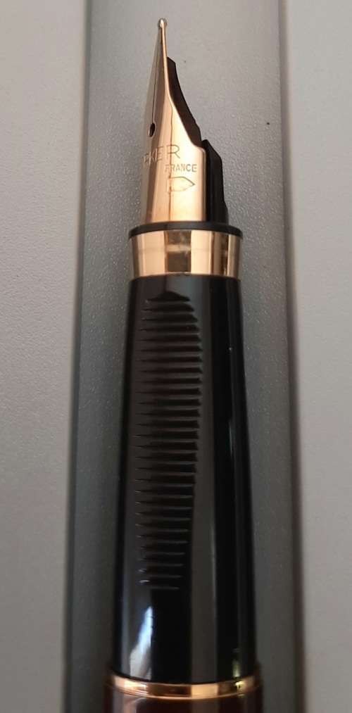 ** Vintage `Tortoise Shell` Parker Pen w/ 14K Gold Nib (585) and Case **