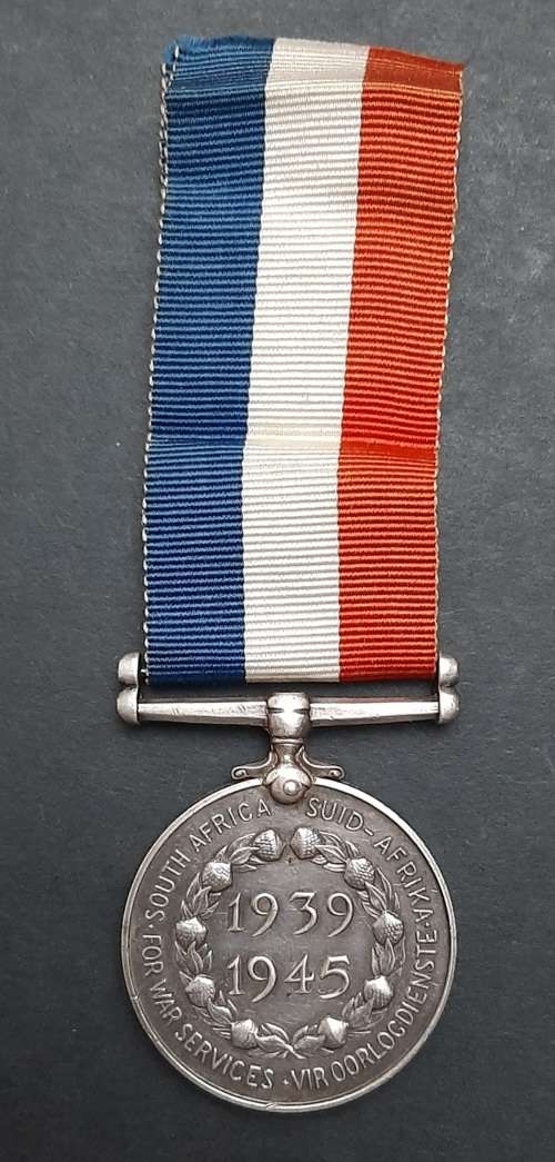 ** .925 Silver WW2 South African War Services Medal w/ Ribbon (38.06 g).**