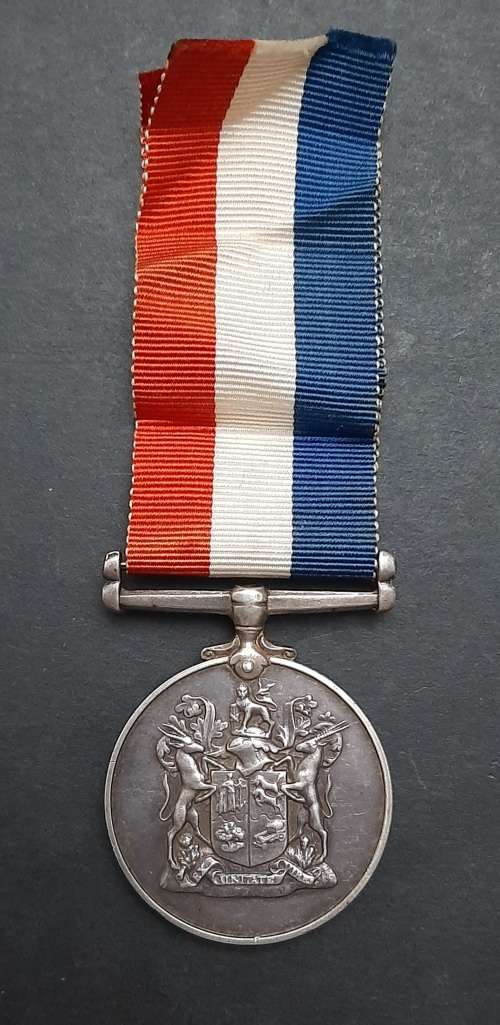 ** .925 Silver WW2 South African War Services Medal w/ Ribbon (38.06 g).**