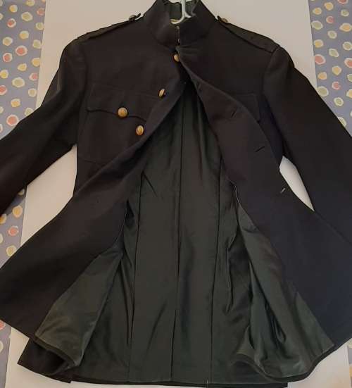 ** WW2 Lincolnshire Regiment 2nd/Batt. Officer`s Step-Out Tunic.**