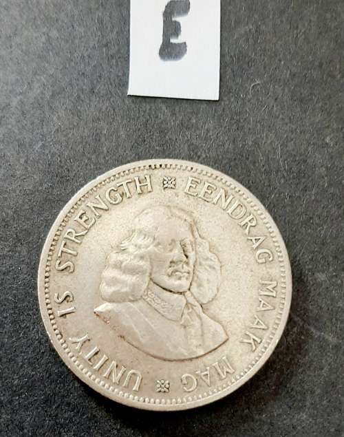 ** 1962  South Africa .500 Silver 20c Coin (VF/F).**