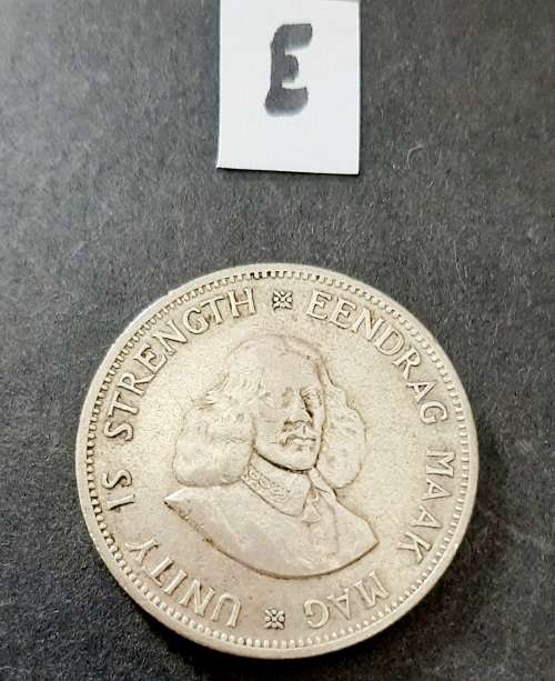 ** 1962  South Africa .500 Silver 20c Coin (VF/F).**