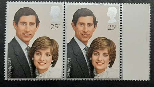 ** 1981 Great Britain Royal Wedding 25P Stamp Pair Marginal (MINT).**