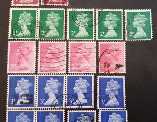 ** 1974 Great Britain QEII Definitives Stamps x62 (USED).**