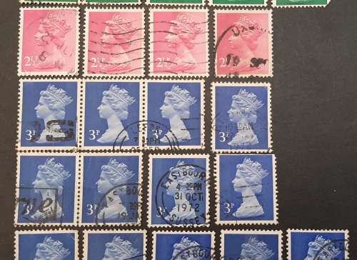 ** 1974 Great Britain QEII Definitives Stamps x62 (USED).**