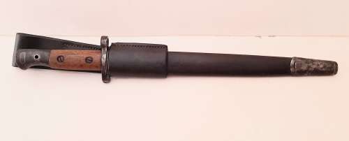 ** RARE : British Pattern 1903 Sanderson Bayonet w/ Scabbard & Frog (45 cm).**