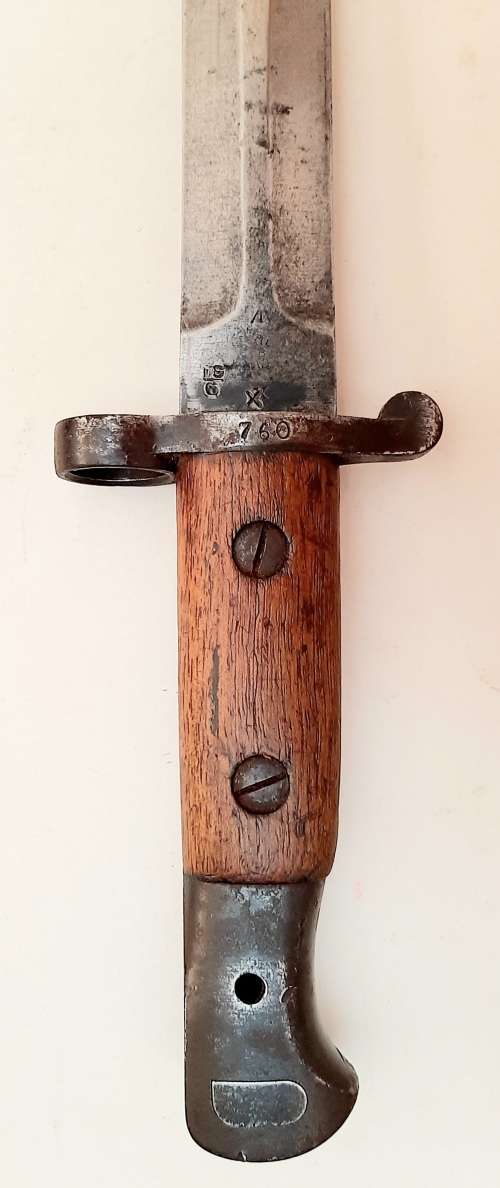 ** RARE : British Pattern 1903 Sanderson Bayonet w/ Scabbard & Frog (45 cm).**