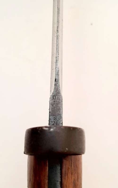 ** RARE : British Pattern 1903 Sanderson Bayonet w/ Scabbard & Frog (45 cm).**