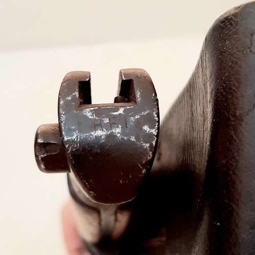 ** RARE : British Pattern 1903 Sanderson Bayonet w/ Scabbard & Frog (45 cm).**