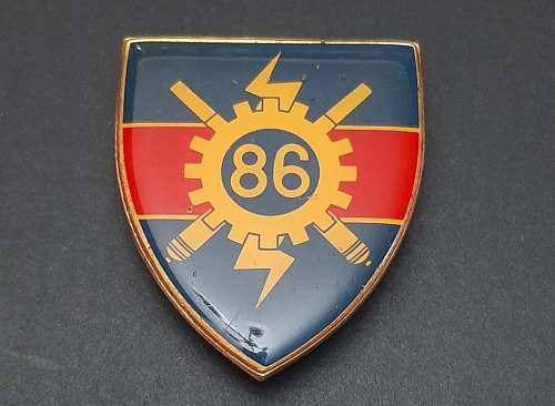 * Border War : 1970s SADF 86 Technical Stores Depot Lucite Flash  (All Pins).**