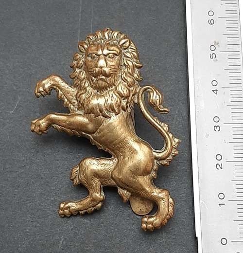 ** RARE: 1920s Kenya Defence Force Cap Badge & 5 x Tunic Buttons (Firmin, London).**