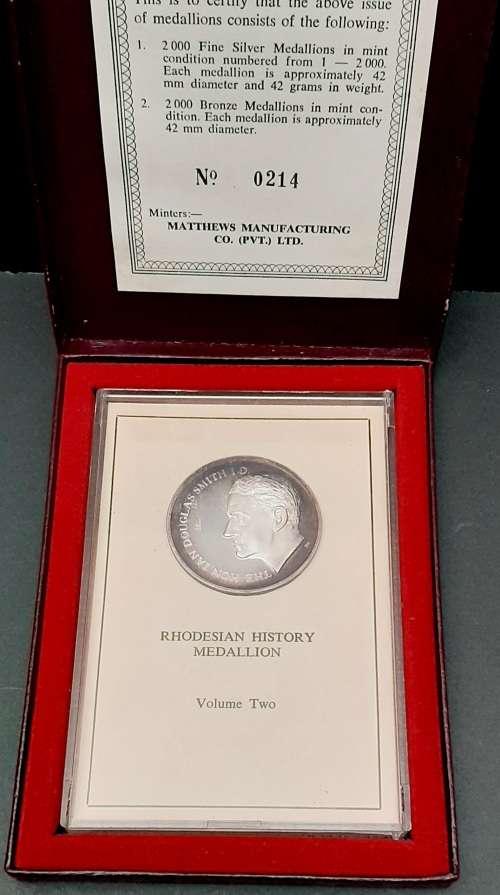 Rare 1970s Rhodesian History Series .999 fine silver Ian Smith medallion with certificate