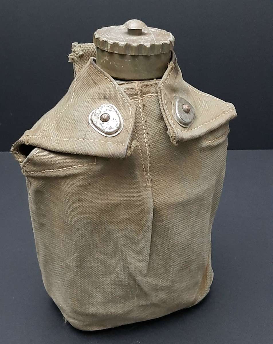 **1970s Rhodesian Bush War: Patt.61 Canteen w/ Webbing Cover & Cup**