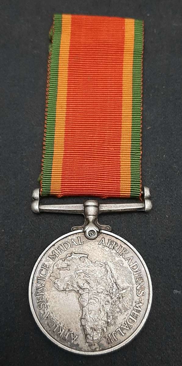 **WW2 SA: .925 Silver Africa Service Medal w/ Ribbon (34.11 gram).**