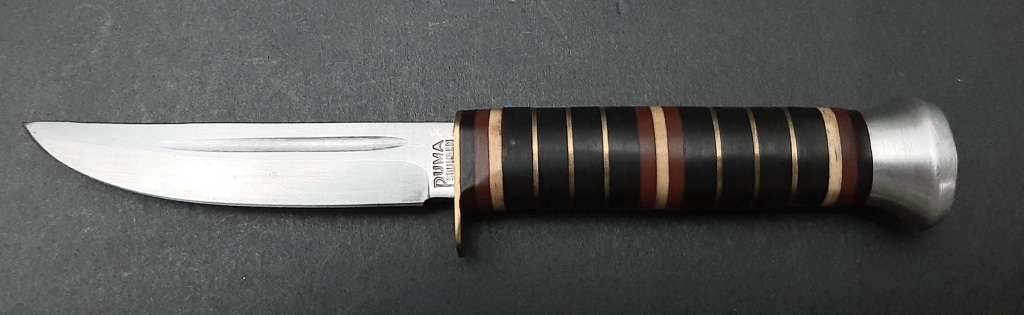 **1970s Puma Mini -Hunter`s Pocket Fob Knife w/ Scabbard (14cm).**