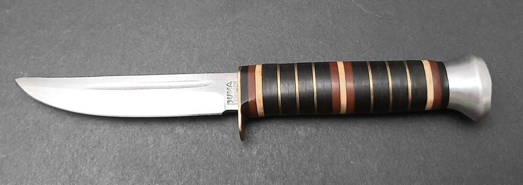 **1970s Puma Mini -Hunter`s Pocket Fob Knife w/ Scabbard (14cm).**