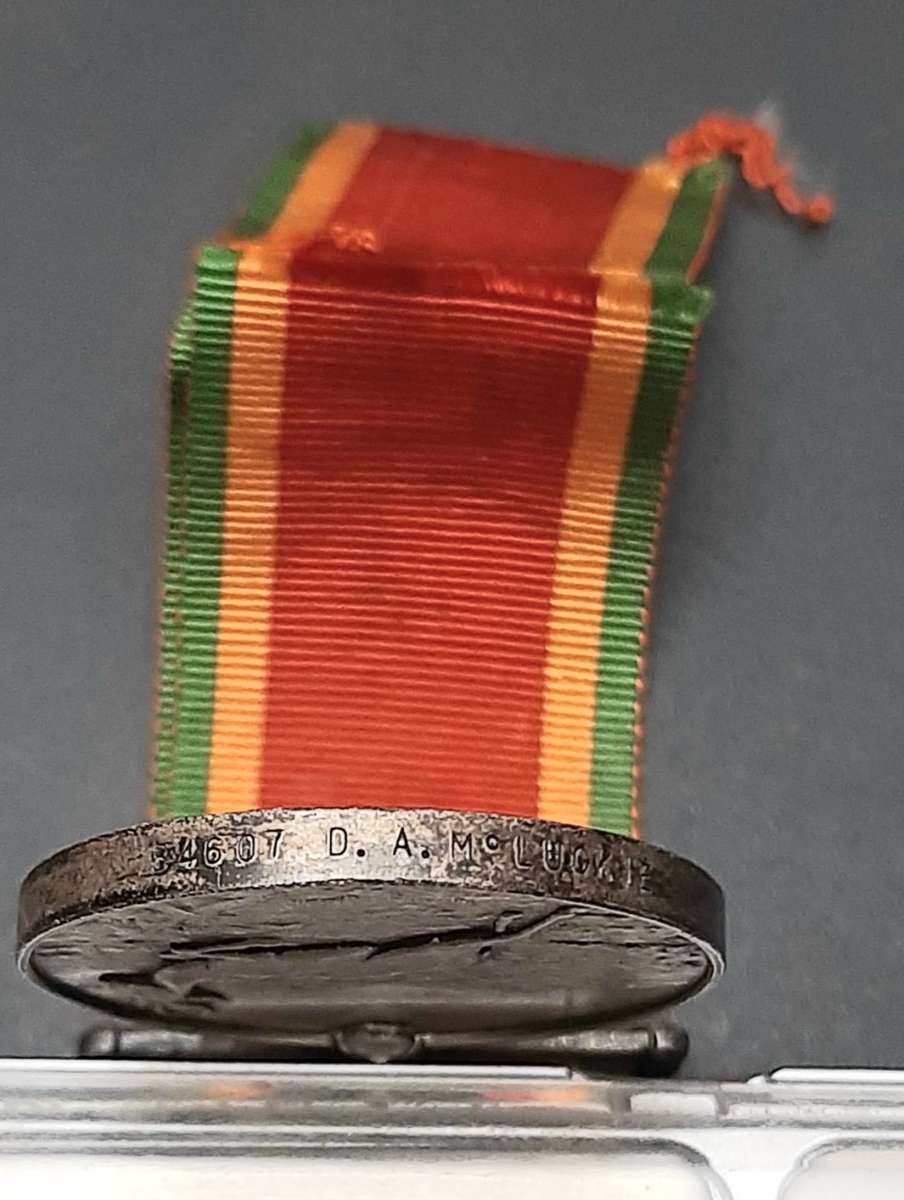 **WW2 UDF: .925 Silver Africa Service Medal w/ Ribbon (33.86g).**