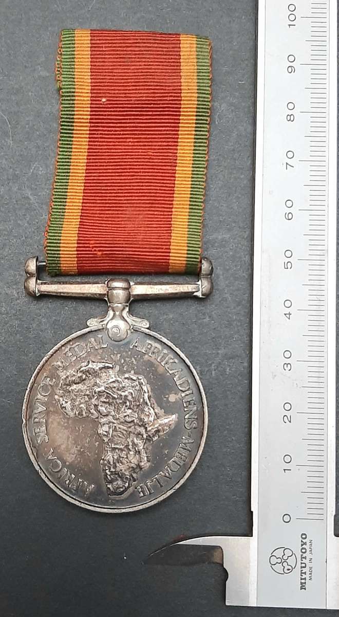**WW2 UDF: .925 Silver Africa Service Medal w/ Ribbon .**