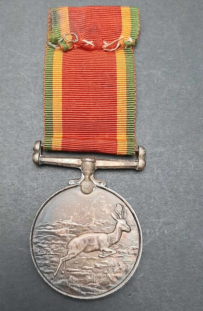 **WW2 UDF: .925 Silver Africa Service Medal w/ Ribbon .**