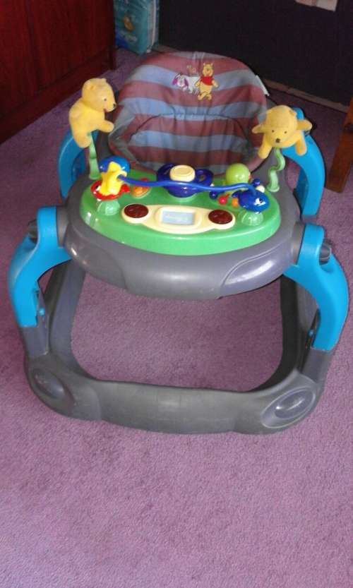 DISNEY WINNI POO WALKING RING