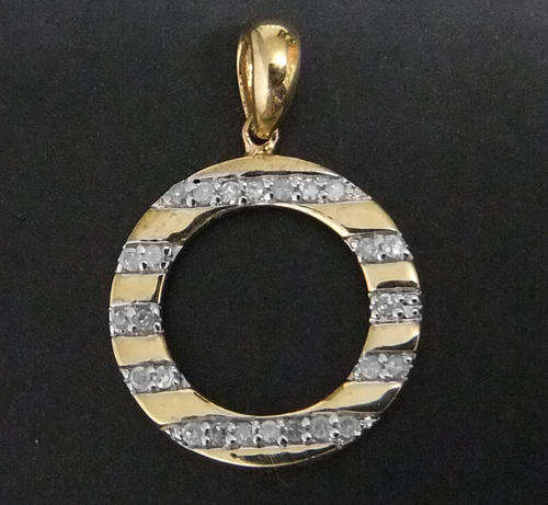 100% REAL, SOLID 10KT YELLOW GOLD NATURAL DIAMONDS PENDANT