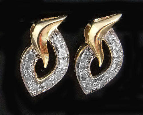 100% REAL, SOLID 10KT YELLOW GOLD NATURAL DIAMONDS EARRINGS