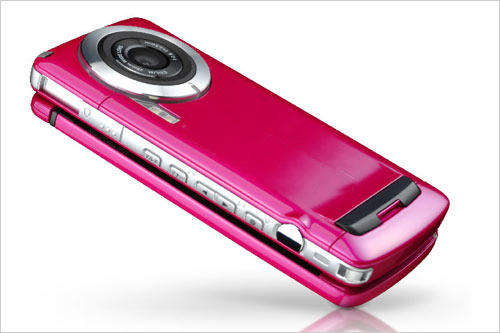 2 in 1 , PHONE & CAMERA, DUAL SIM, GLOBAL PASSPORT GSM PHONE, 28MM WIDE LENS CAMERA,Touch Screen,