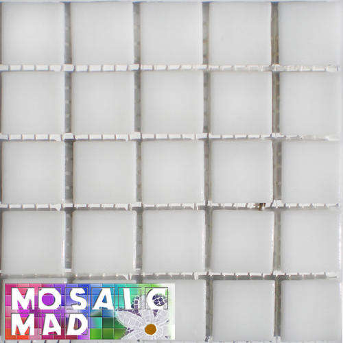 25 Riverglass Mosaic Tiles: CLEAR WHITE 20mm x 20mm x 4mm