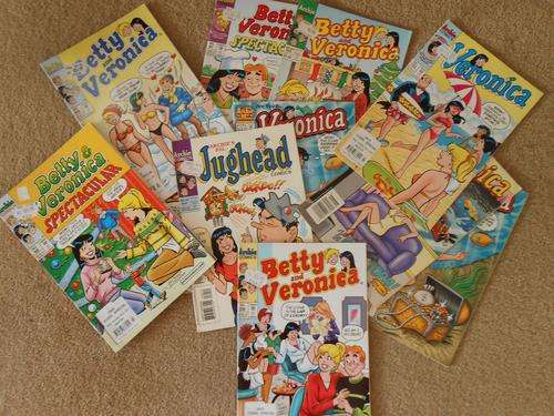 SELECTION OF ARCHIE COMICS