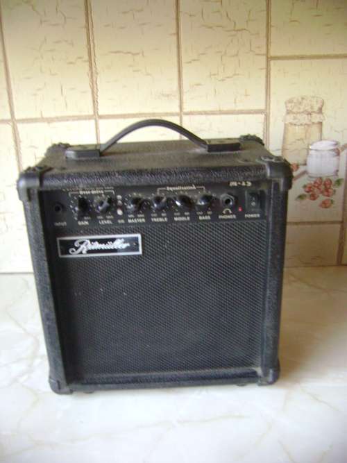 RITMULLER GUITAR AMPLIFIER M15 - WORKING CONDITION