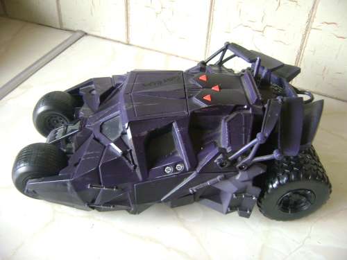 BATMAN CAR IN GOOD WORKING CONDITION - SEE PICTURES AND DESCRIPTION