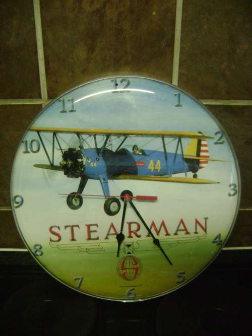 BATTERY OPERATED WALLCLOCK - WORKING CONDITION