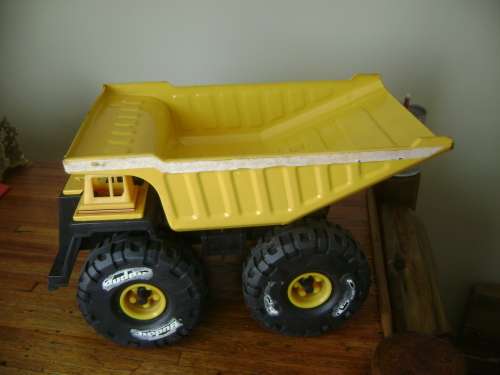 BUDDY L TIPPER TRUCK - IMPERIAL TOY CORPORATION LOS ANGELES - MADE IN CHINA
