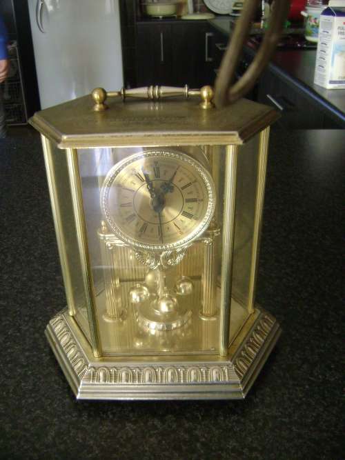QUARTZ PENDULUM TABLE TOP CLOCK - SEE DESCRIPTION