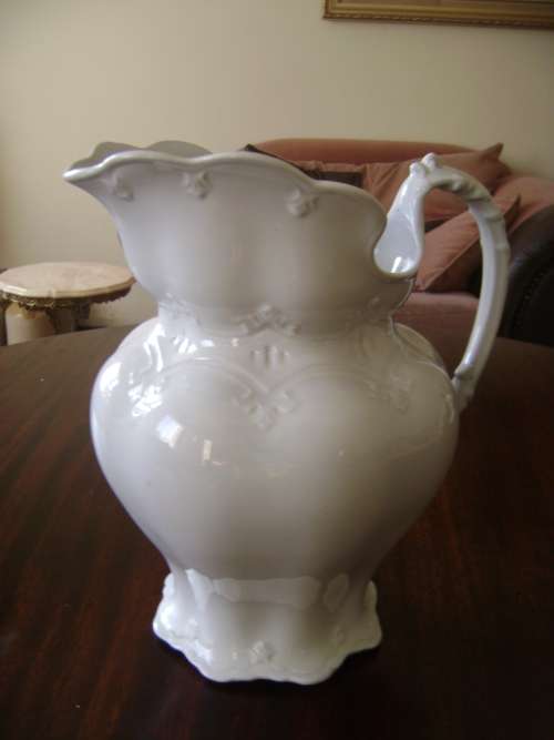 LARGE IORNSTONE CHINA JUG - J&G MEAKING ENGLAND