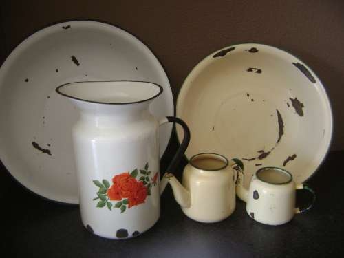 5X ENAMEL ITEMS - SEE PICTURES