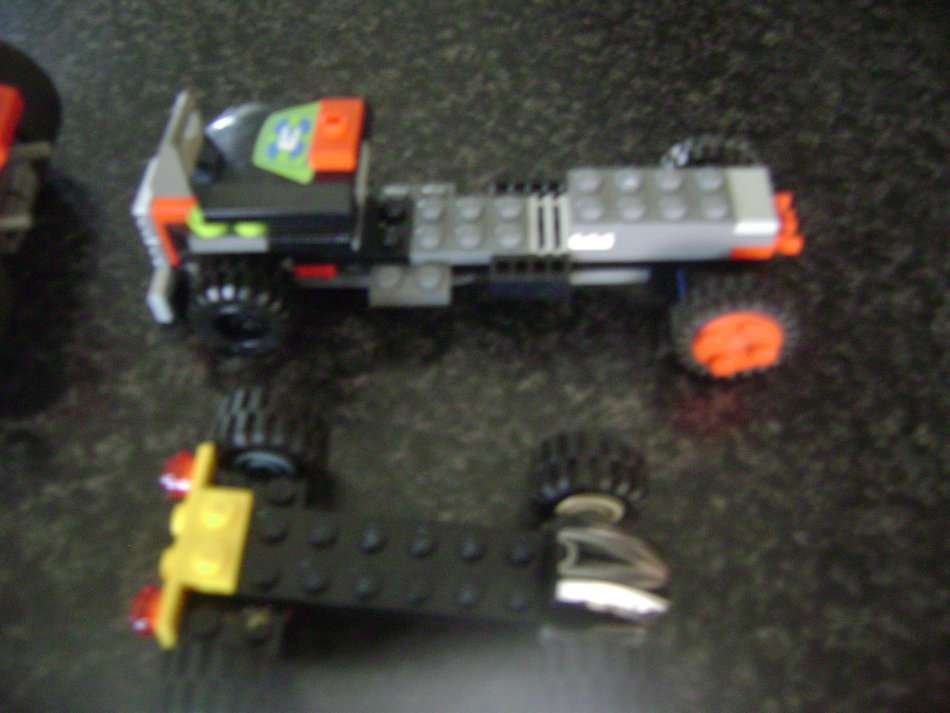 LEGO PIECES AND LITTLE CARS