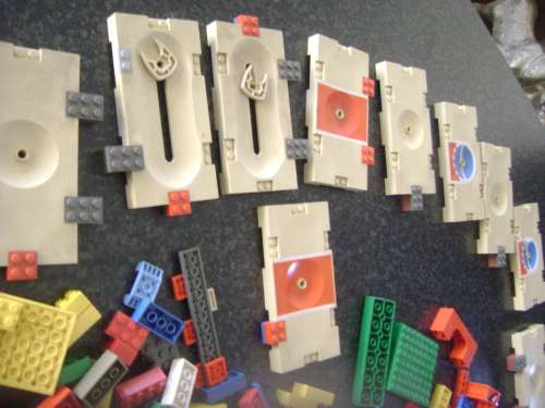 lego pieces and platforms