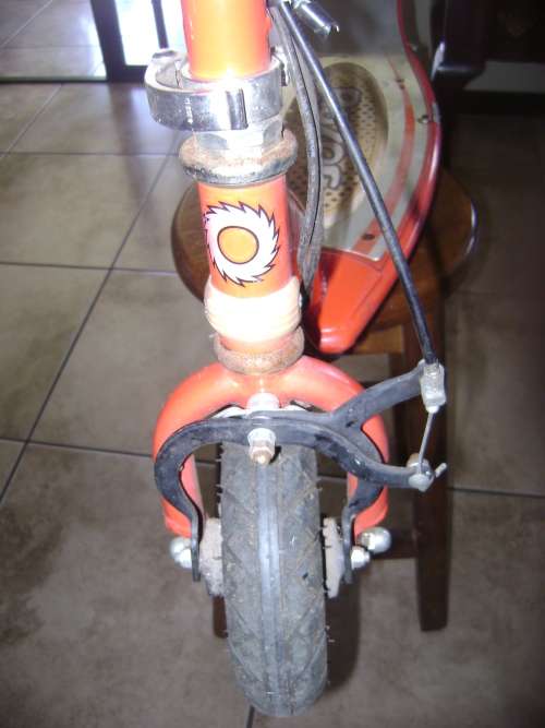OLD RAZOR BATTERY OPERATED SCOOTER