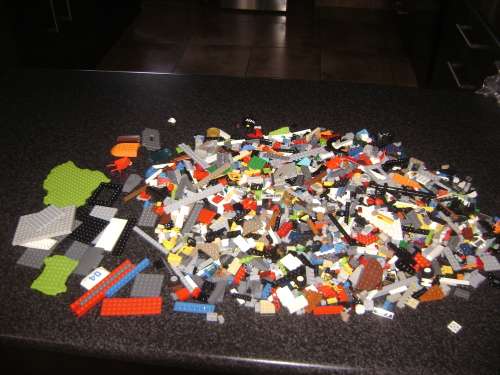 LEGO PIECES PLUS MINUS 1400 PIECES