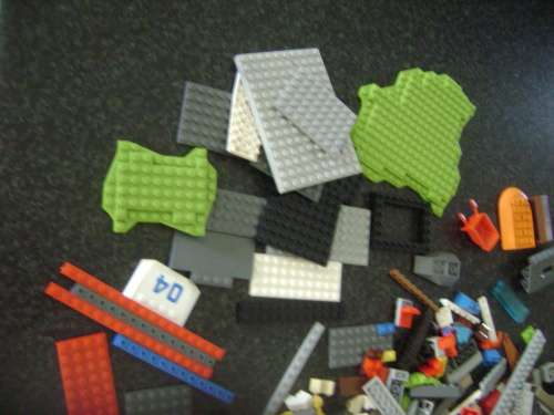 LEGO PIECES PLUS MINUS 1400 PIECES