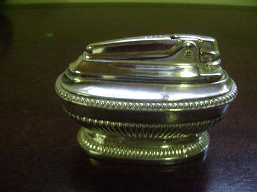 SILVER PLATED RONSON LIGHTER MADE IN ENGLAND