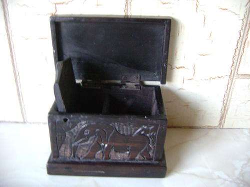 JEWELERY BOX IN VERY GOOD CONDITION